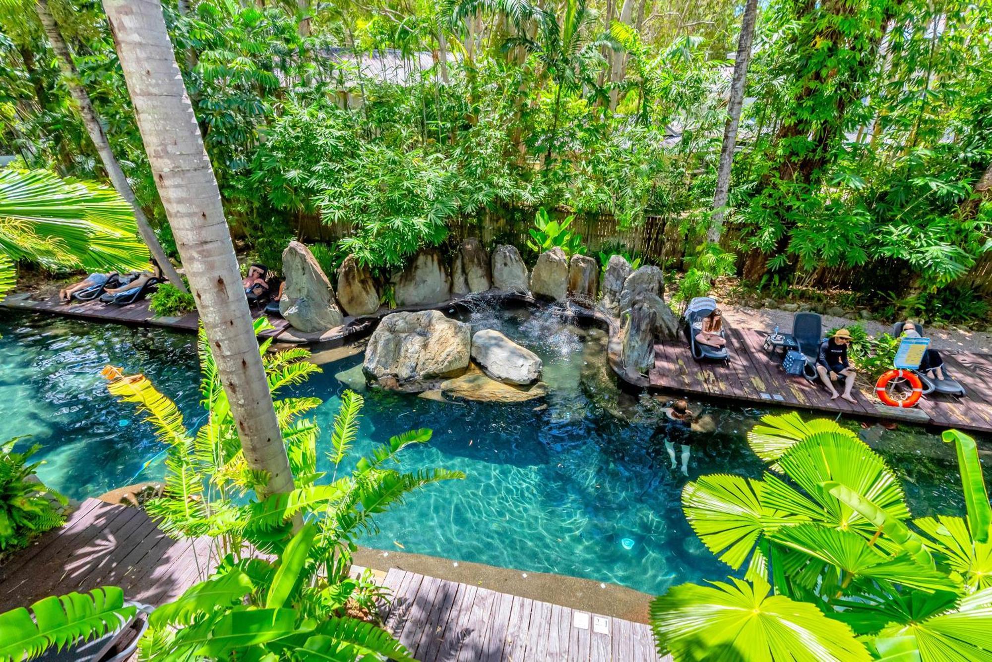 Elysium Private Apartments At Beach Club & Spa Palm Cove Exterior photo
