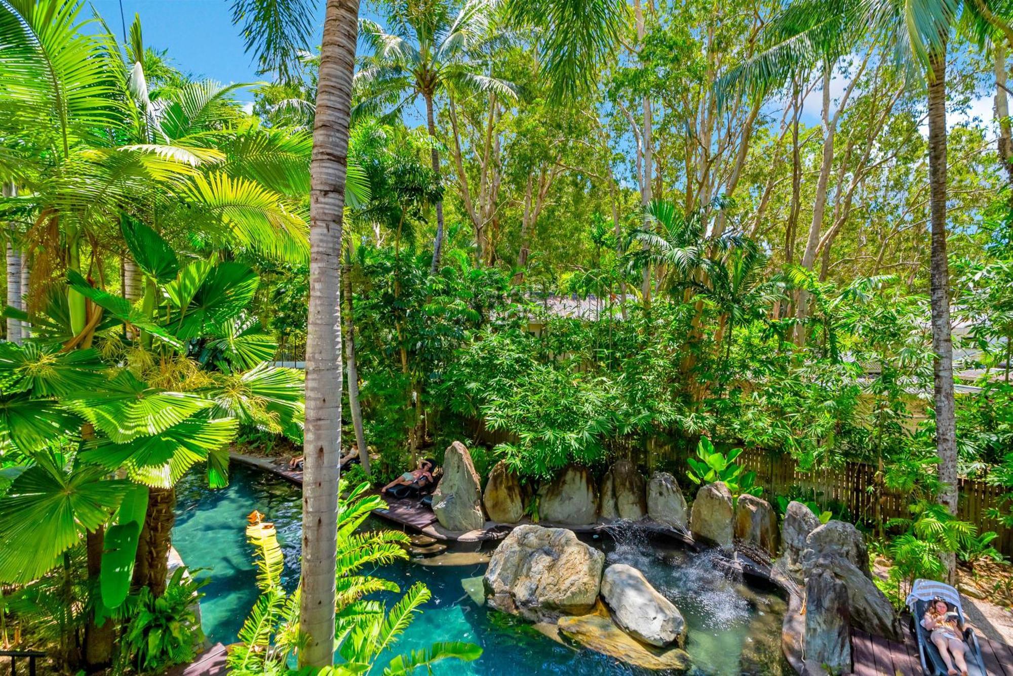 Elysium Private Apartments At Beach Club & Spa Palm Cove Exterior photo